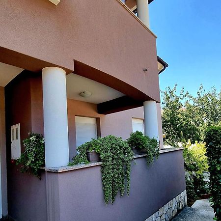 PUY Apartments Ema מראה חיצוני תמונה