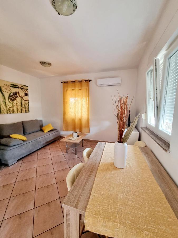 PUY Apartments Ema מראה חיצוני תמונה
