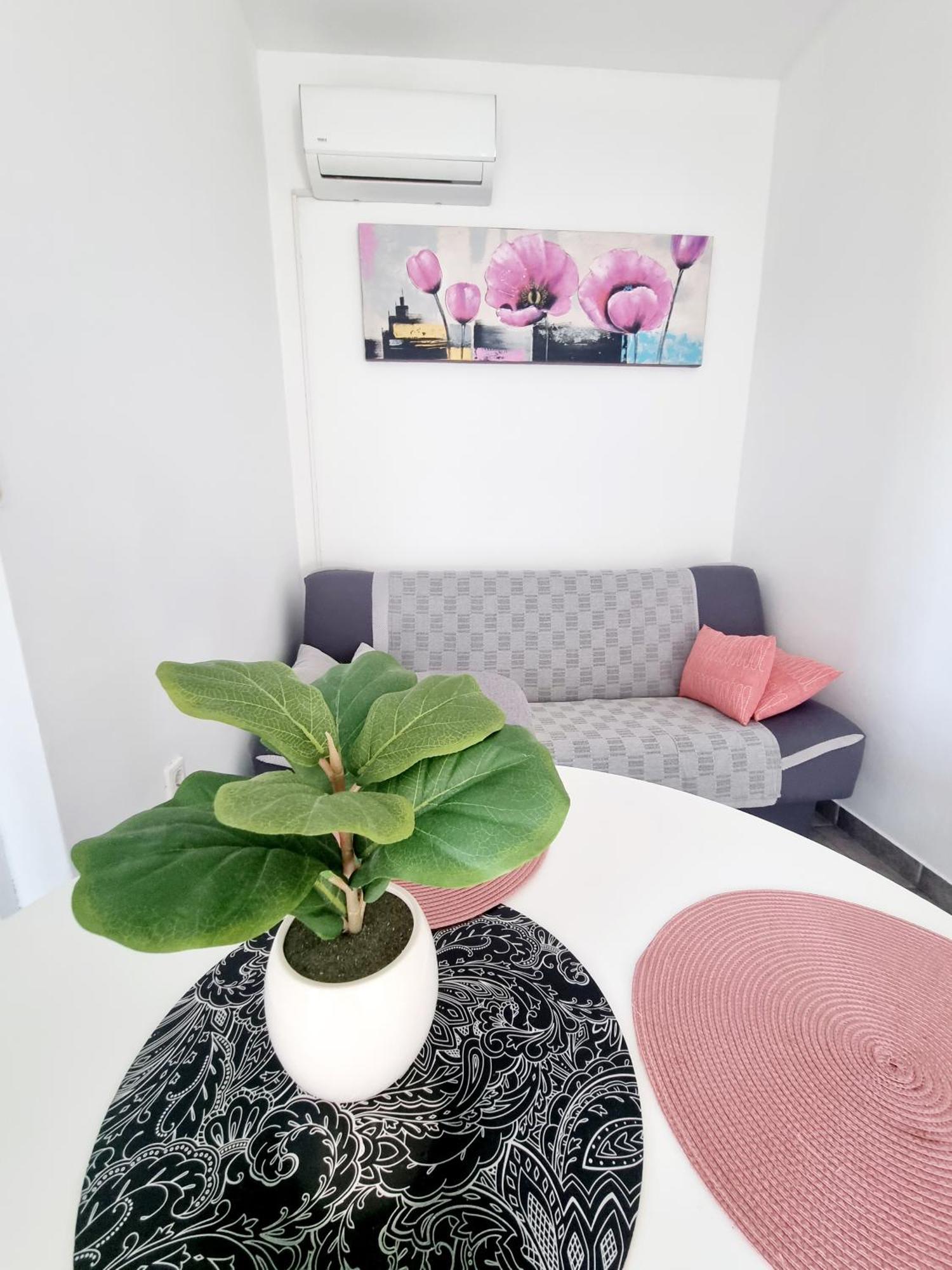 PUY Apartments Ema מראה חיצוני תמונה