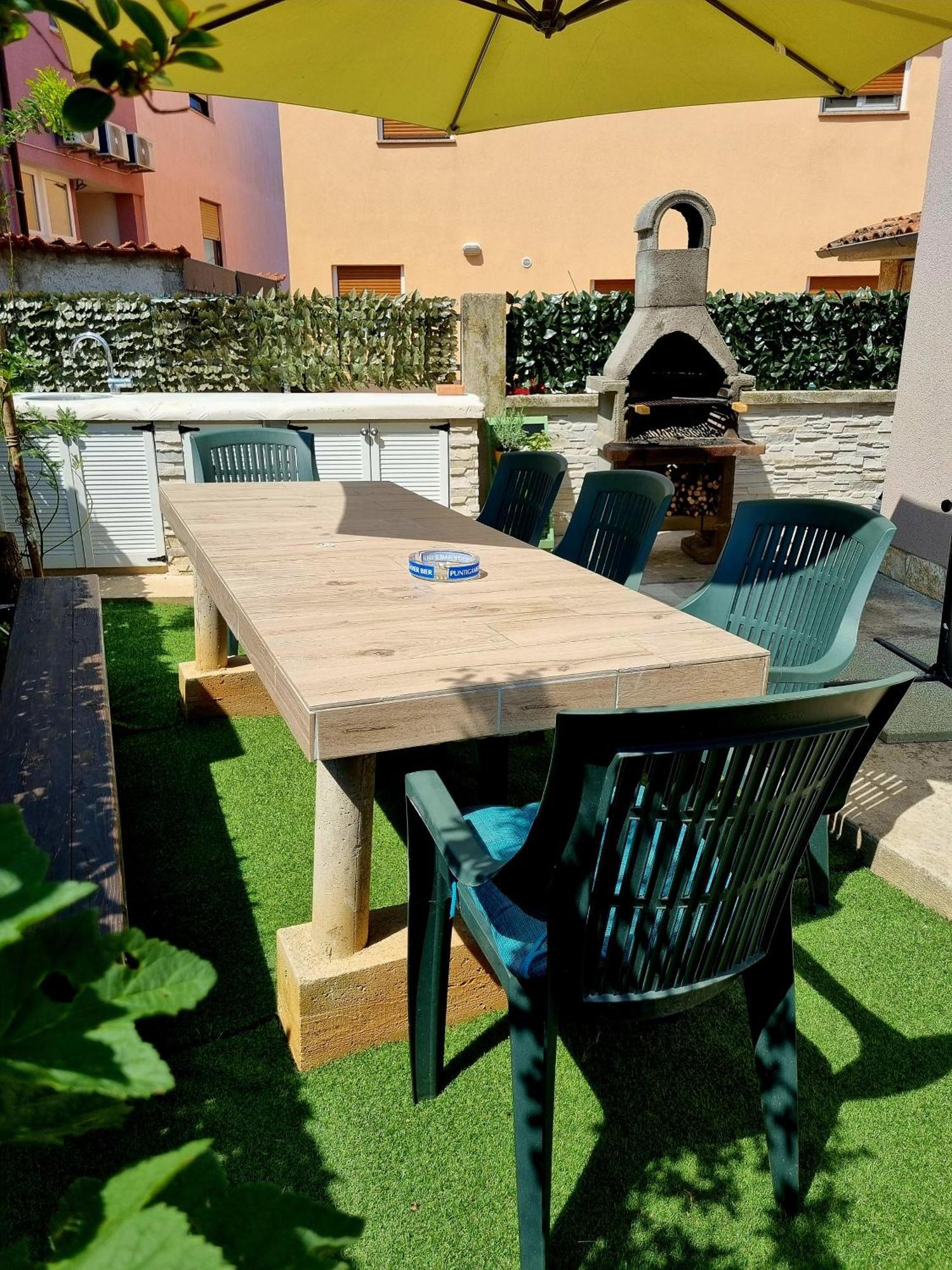 PUY Apartments Ema מראה חיצוני תמונה
